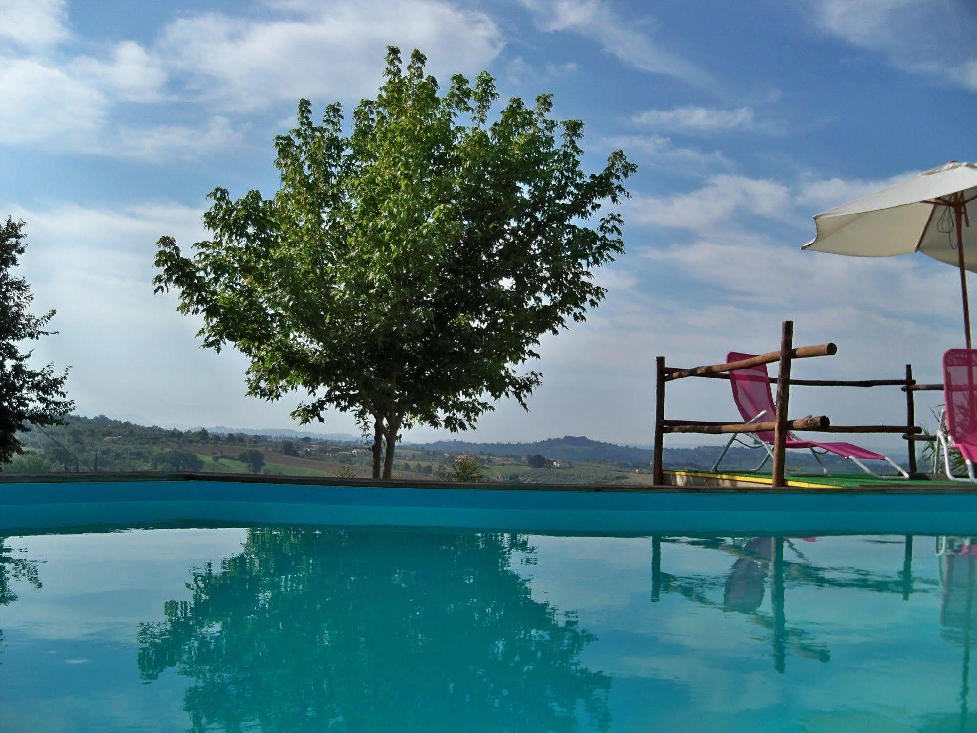 Casa Vacanza Spirito Libero Pianello  Bagian luar foto